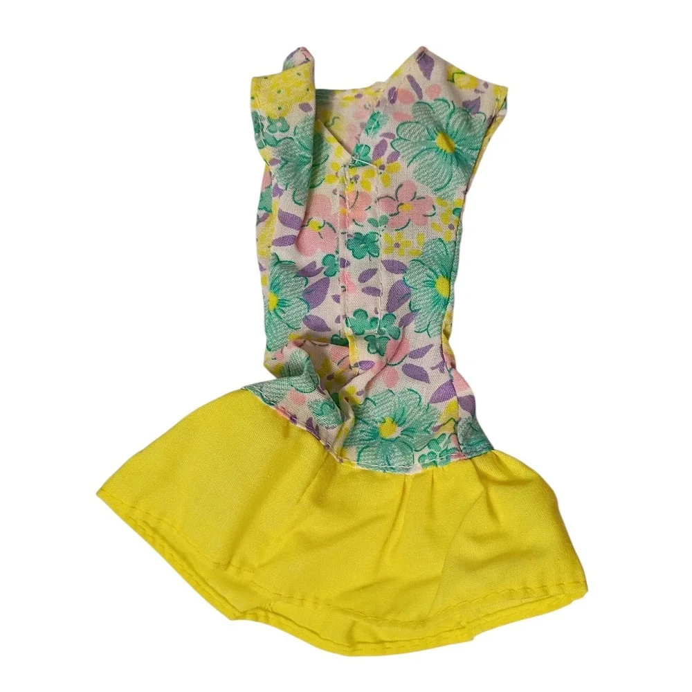 Vintage Genuine‎ Barbie Pastel Floral Yellow Green Dress 90s Purple Label - Picture 2 of 5